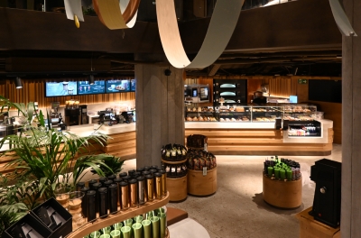 JORDAO EN STARBUCKS BERNABÉU